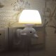 Wall socket night light white creative 220-240 V.